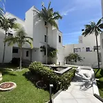Royal Palm 10 Apartmán *